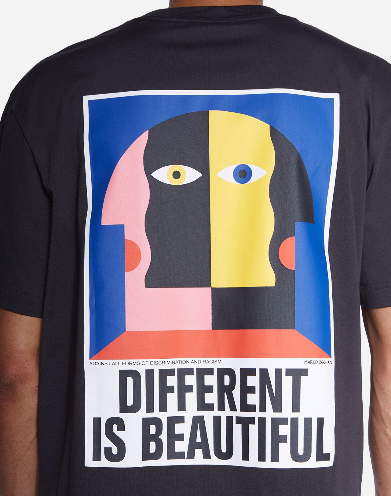 T-shirt Different ample noir