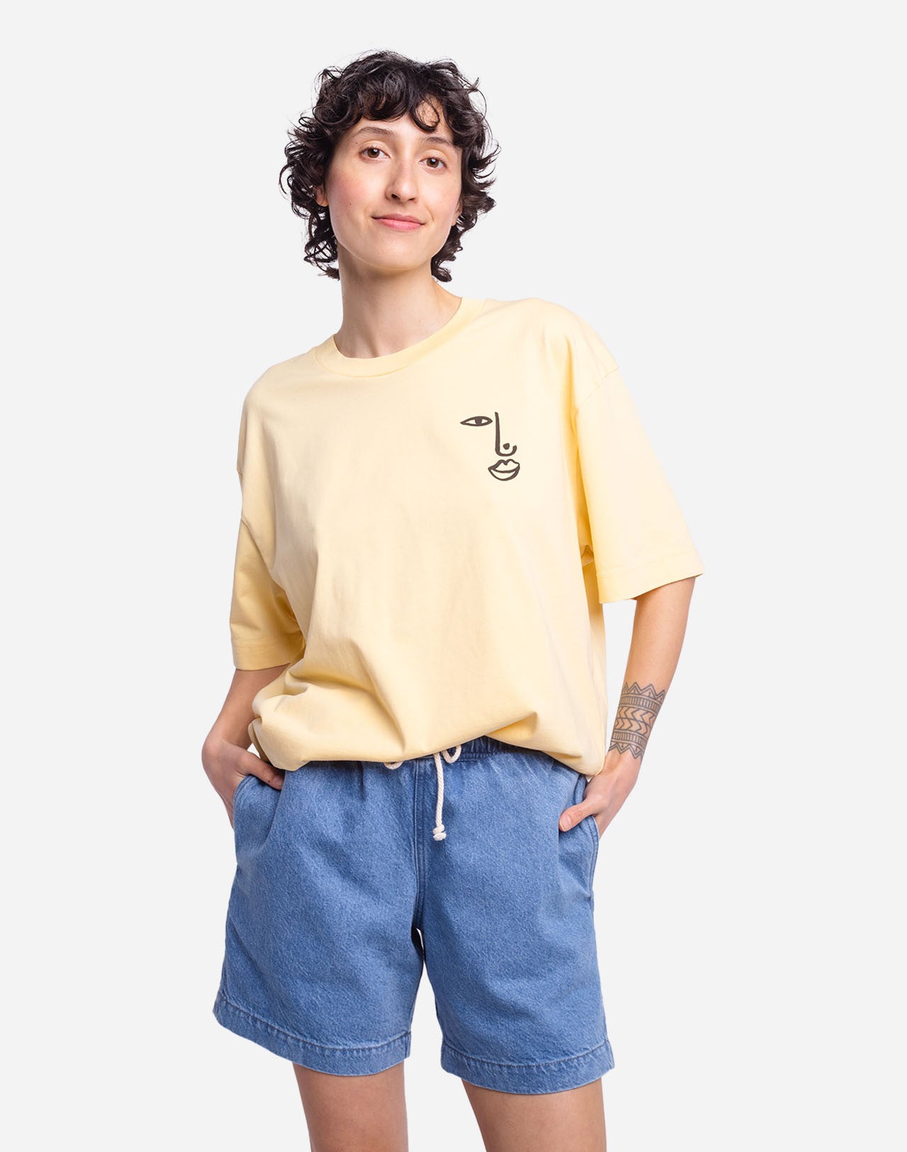 T-shirt Fish Eye ample jaune pastel