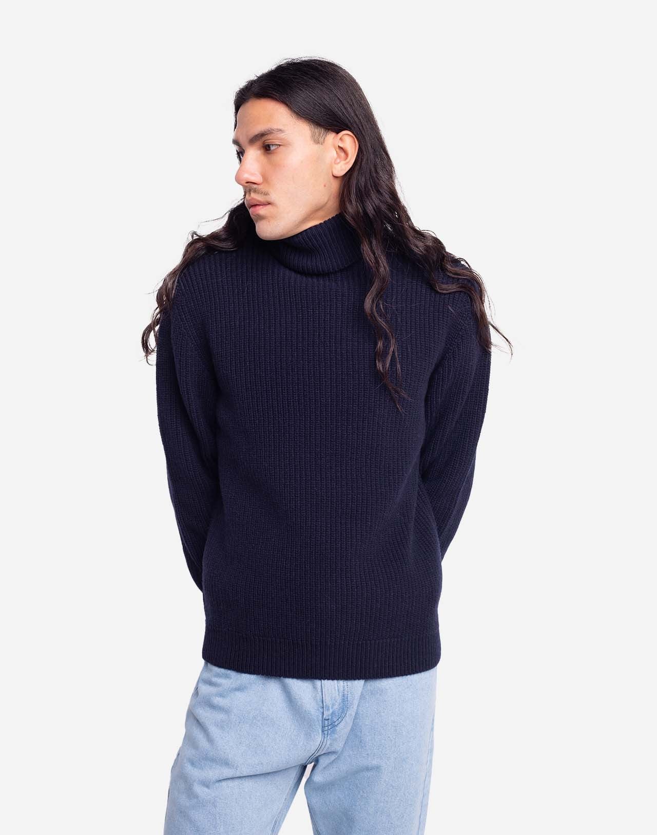Pull Ernest marine