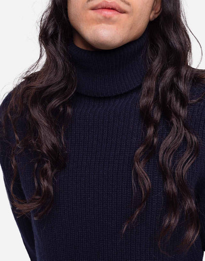 Pull Ernest marine
