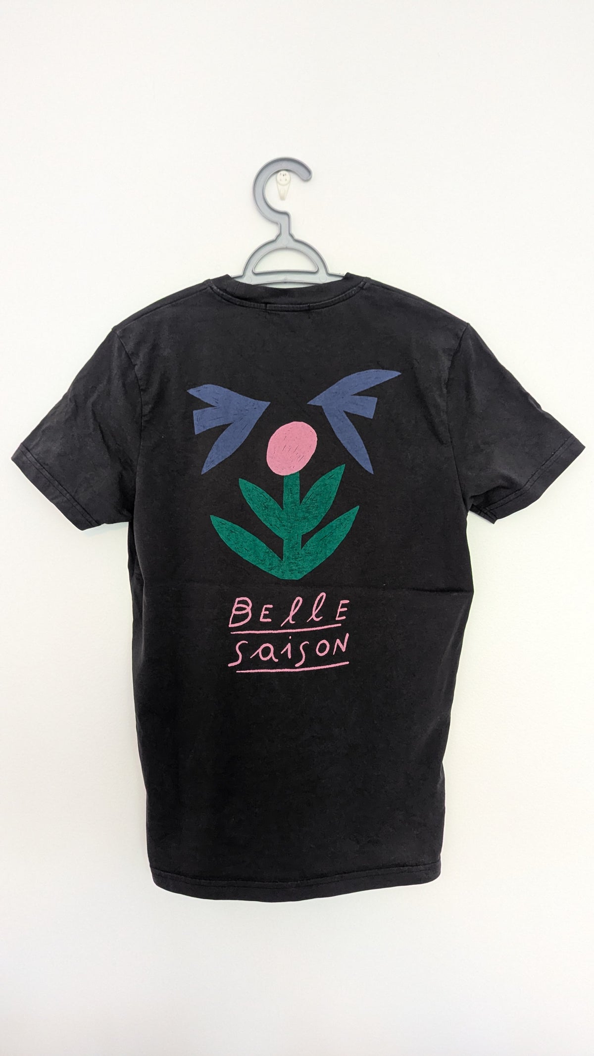 T-shirt Belle saison noir carbone