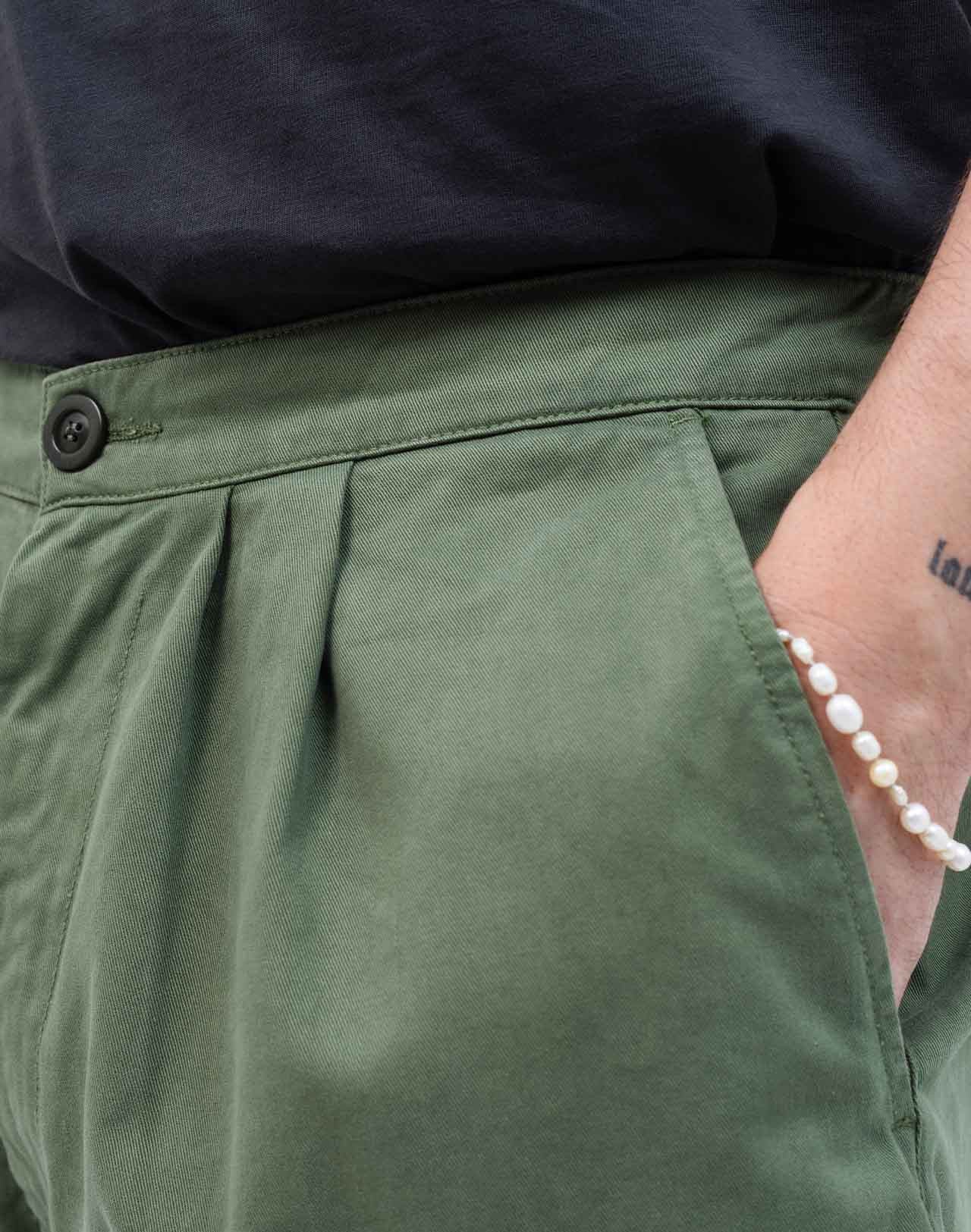Short Handa vert olive SS26