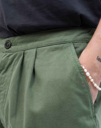 Short Handa vert olive SS26